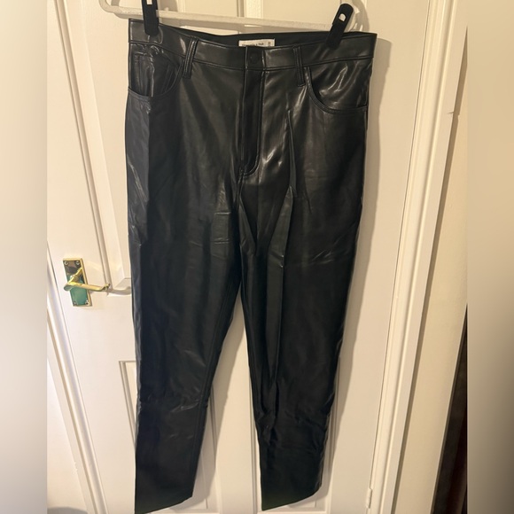 Abercrombie Vegan Leather 90s Straight Ultra High Rise Pant 32/14L Black long - Picture 3 of 6